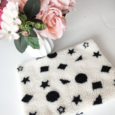 Zwart-wit die Sherpa-de Jacquardgaren van de Vachtstof voor Backoack-Vloer Mats Pillow wordt geverft