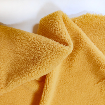 Afwijking Gebreide Sherpa-de Polyester Gele Jacquard van de Vachtstof 100% voor Kledingstuk